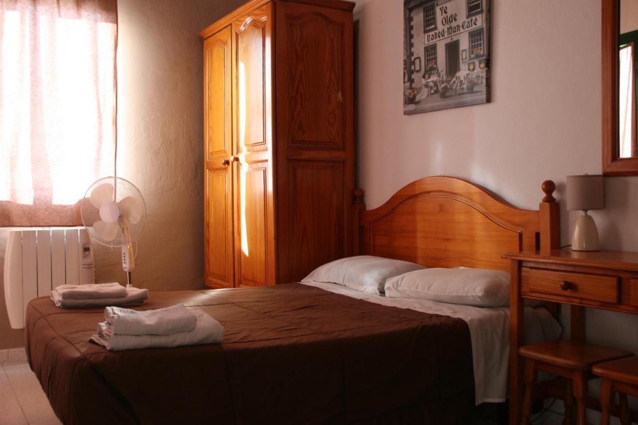 פואנקאליינטה דה לה פלמה La Palma Hostel By Pension Central מראה חיצוני תמונה