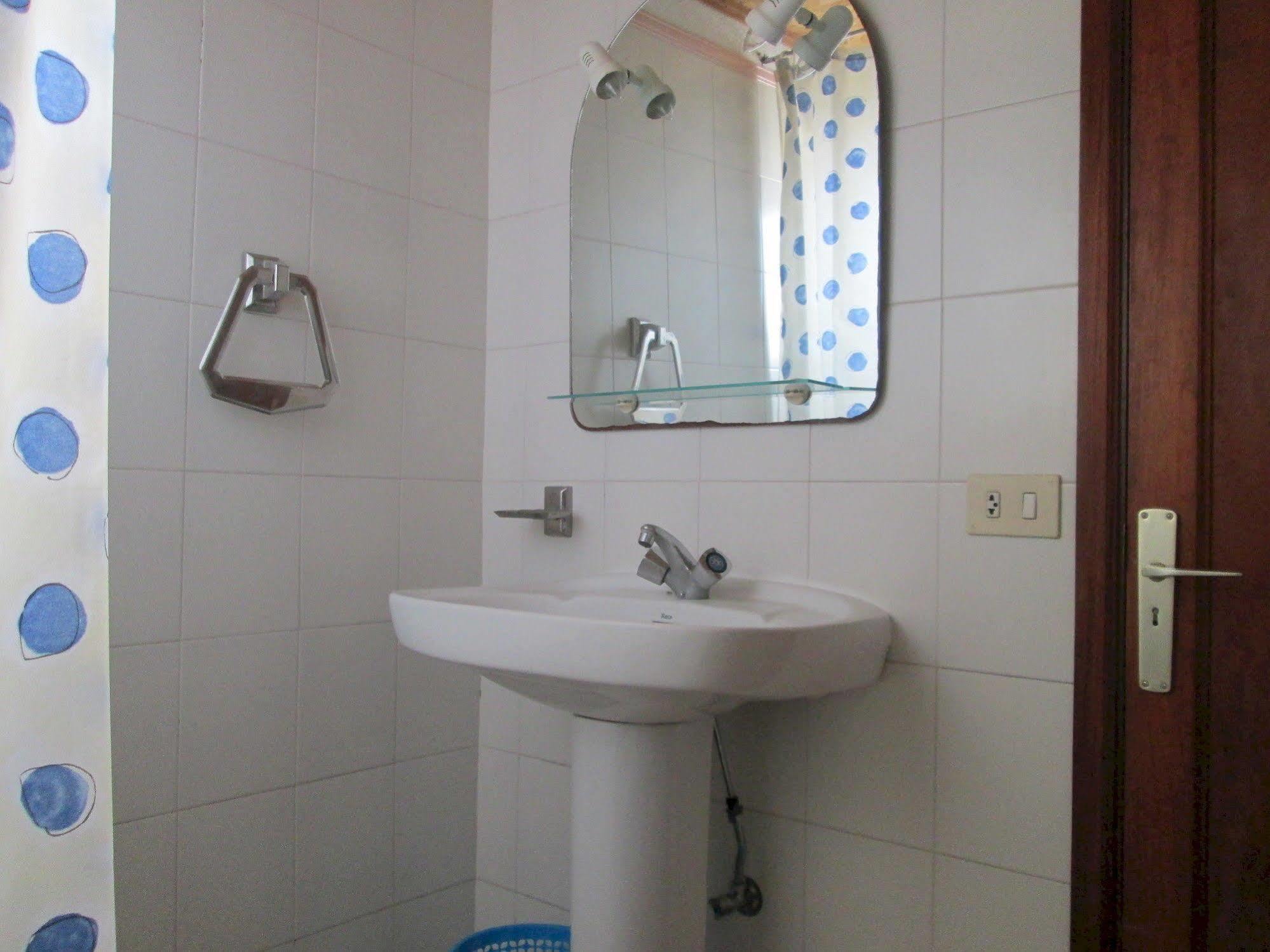 פואנקאליינטה דה לה פלמה La Palma Hostel By Pension Central מראה חיצוני תמונה