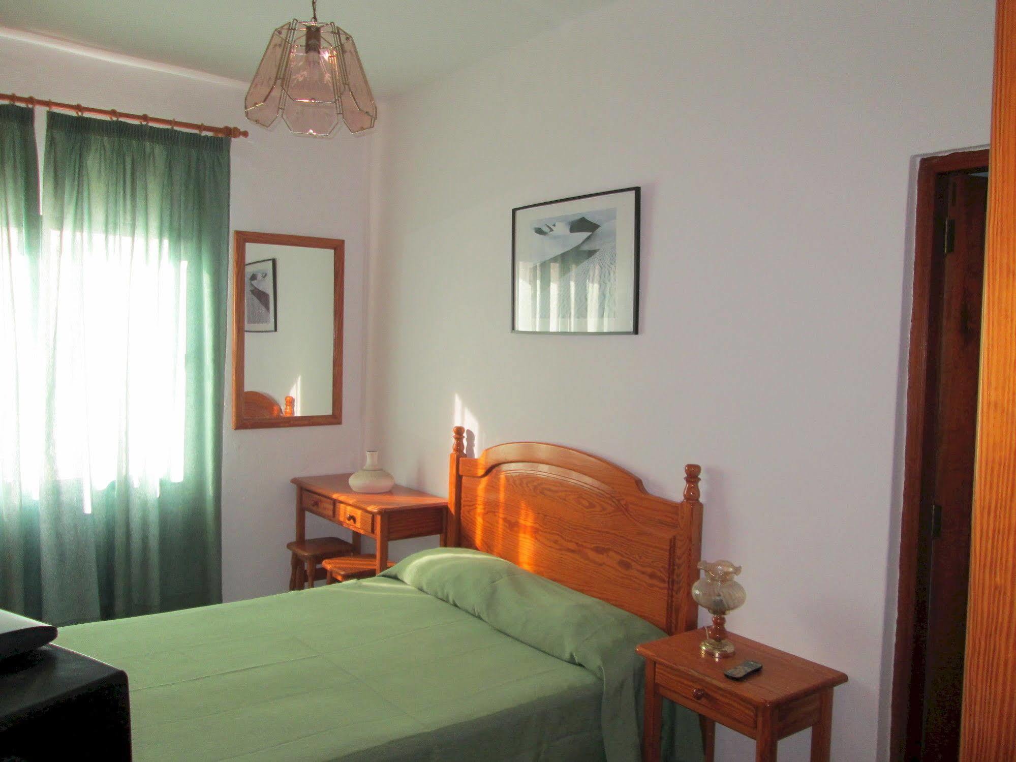 פואנקאליינטה דה לה פלמה La Palma Hostel By Pension Central מראה חיצוני תמונה